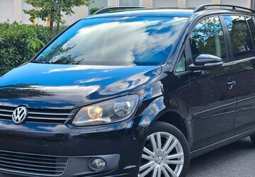 VW Touran 298.000 km 3.700 &euro; Lippstadt 59557