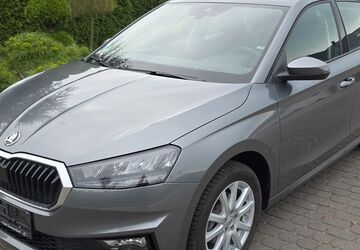 Skoda Fabia 2.400 km 18.460 &euro; Bad-Sassendorf 59505