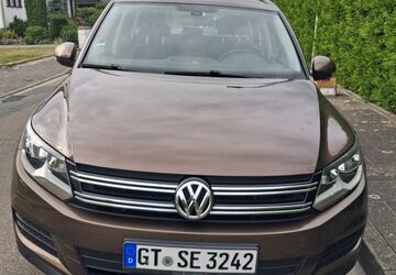 VW Tiguan 164.385 km 7.950 &euro; Rheda-Wiedenbrück 33378