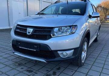 Dacia Sandero 49.680 km 7.499 &euro; Paderborn 33104