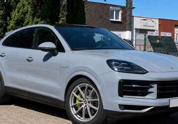 Porsche Cayenne 36.000 km 92.000 &euro; Salzkotten, Stadt 33154