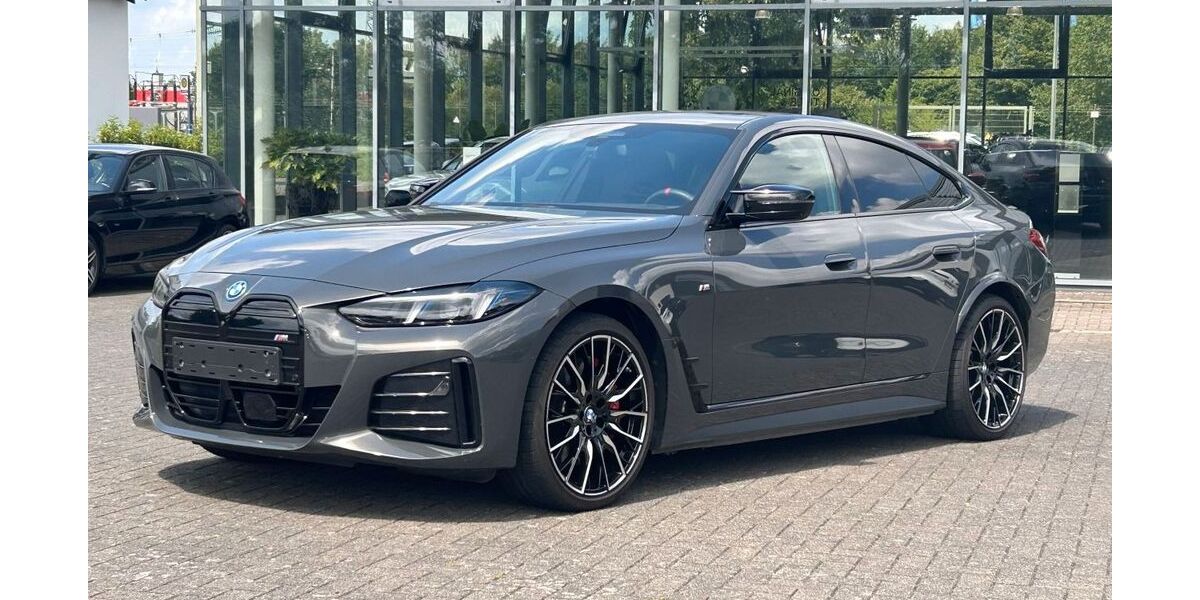 BMW i4 24.450 km 59.380 &euro; Lippstadt 59557