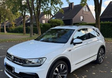 VW Tiguan 124.000 km 21.900 &euro; Gütersloh 33330