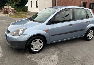 Ford Fiesta 181.000 km 1.999 &euro; Erwitte 59597