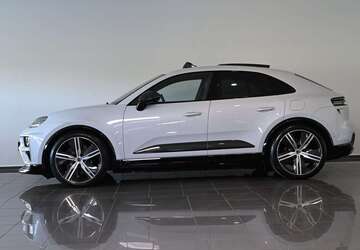 Porsche Macan 10.334 km 97.750 &euro; Paderborn 33100