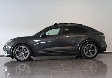 Porsche Macan 35.409 km 72.750 &euro; Paderborn 33100
