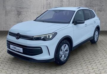 VW Tiguan 5.235 km 45.588 &euro; Rheda-Wiedenbrück 33378