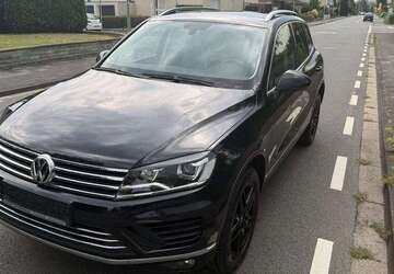 VW Touareg 242.000 km 14.599 &euro; Paderborn 33100