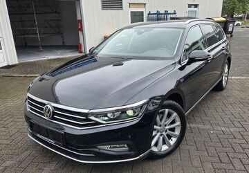 VW Passat Variant 95.000 km 17.999 &euro; Salzkotten 33154