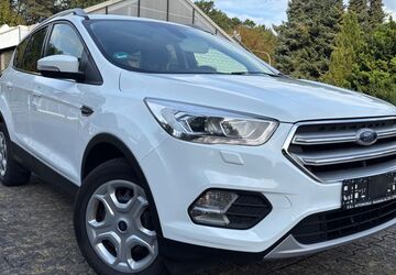 Ford Kuga 92.374 km 11.690 &euro; Paderborn 33104