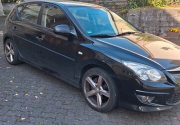 Hyundai i30 318.000 km 1.100 &euro; Rüthen 59602
