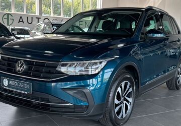 VW Tiguan 111.000 km 20.950 &euro; Paderborn 33106