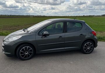 Peugeot 207 90.224 km 2.500 &euro; Salzkotten 33154