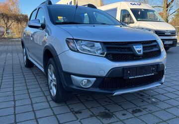 Dacia Sandero 49.680 km 7.499 &euro; Paderborn 33104