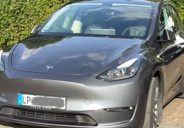 Tesla Model Y 85.400 km 30.900 &euro; Lippstadt 59555