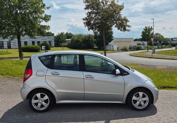 Mercedes-Benz A 180 119.543 km 3.999 &euro; Paderborn 33104