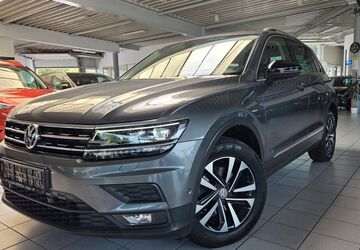 VW Tiguan 100.000 km 19.900 &euro; Salzkotten 33154