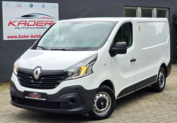 Renault Trafic 90.000 km 10.900 &euro; Paderborn 33104