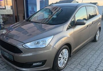 Ford Grand C-Max 89.636 km 9.999 &euro; Paderborn 33104